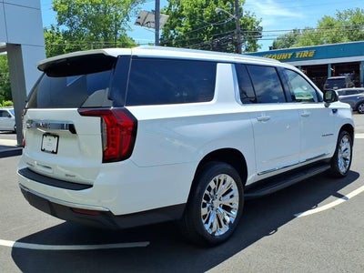 2022 GMC Yukon XL SLT