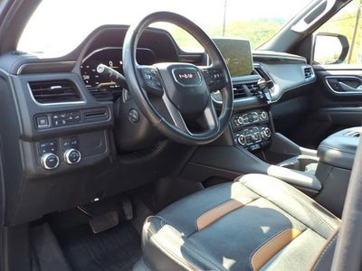 2022 GMC Yukon XL AT4