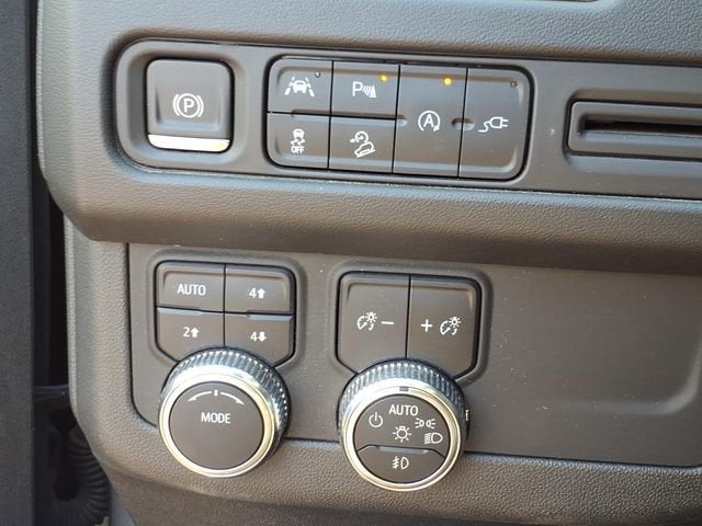 2022 GMC Yukon XL AT4