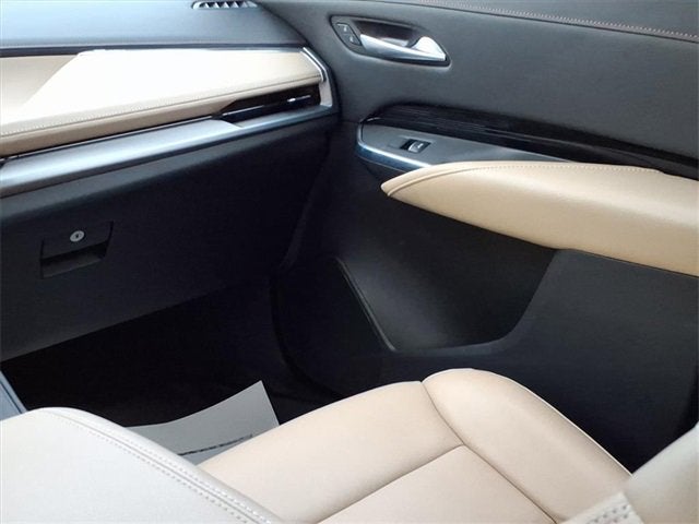 2024 Cadillac XT4 Luxury