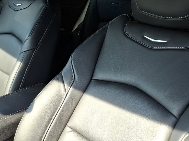 2023 Cadillac XT4 AWD Premium Luxury