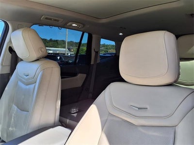 2022 Cadillac XT6 Premium Luxury