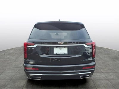 2025 Cadillac XT6 Premium Luxury