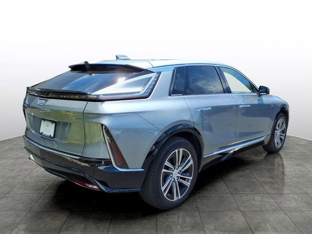 2024 Cadillac LYRIQ Luxury 1