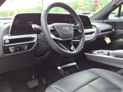 2024 Cadillac LYRIQ Luxury 1