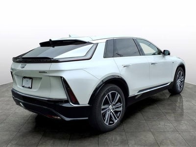 2024 Cadillac LYRIQ Luxury 1