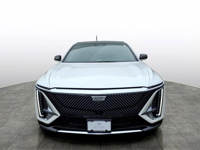 2024 Cadillac LYRIQ Luxury 1