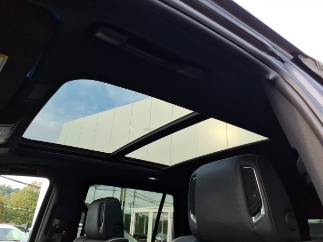 2025 Cadillac Escalade Premium Luxury