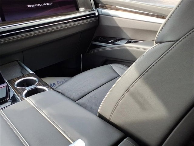 2025 Cadillac Escalade ESV Premium Luxury