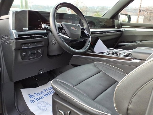 2025 Cadillac Escalade ESV Premium Luxury
