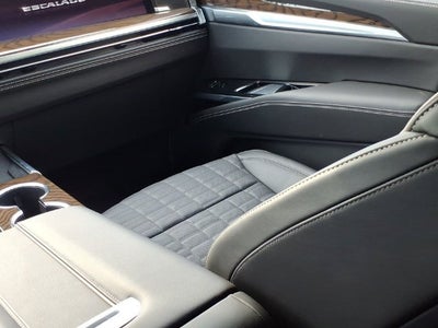 2026 Cadillac Escalade ESV Platinum Sport