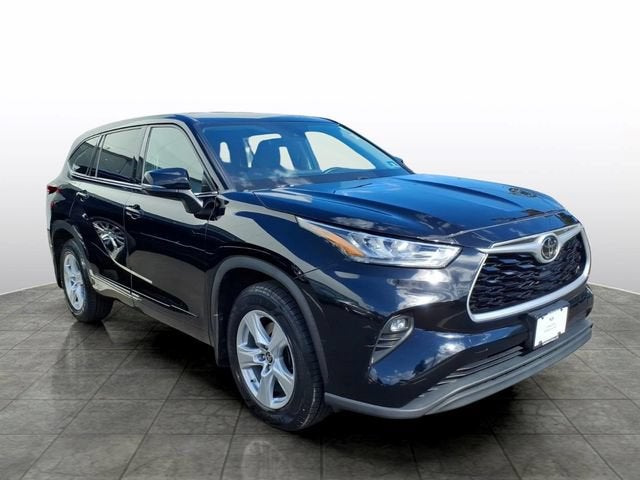 2020 Toyota Highlander LE