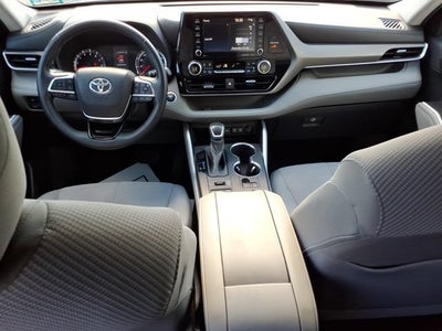 2020 Toyota Highlander LE