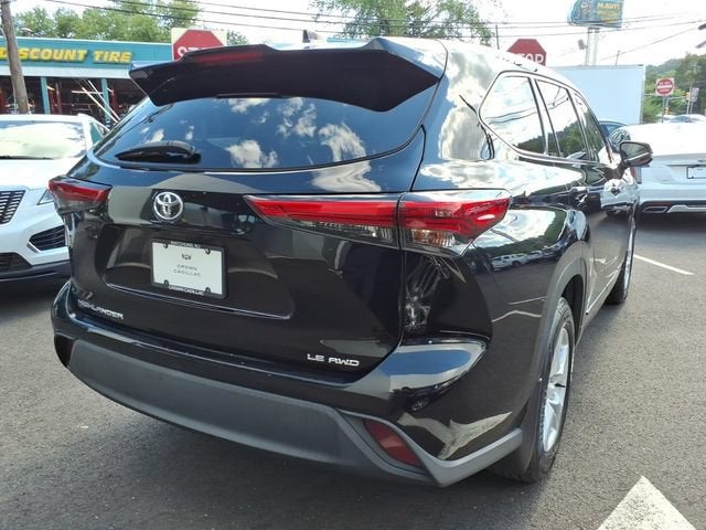 2020 Toyota Highlander LE