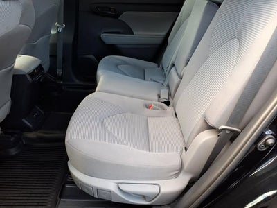 2020 Toyota Highlander LE