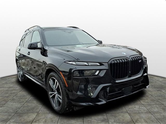 2024 BMW X7 M60i