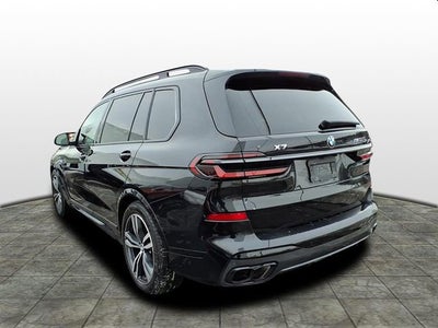 2024 BMW X7 M60i