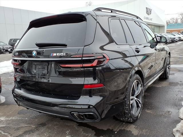 2024 BMW X7 M60i