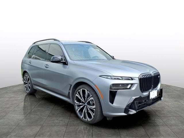 2024 BMW X7 M60i