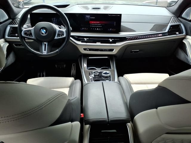 2024 BMW X7 M60i