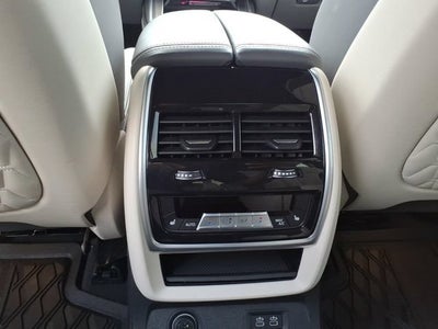 2024 BMW X7 M60i