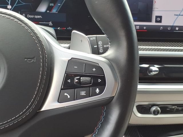 2024 BMW X7 M60i