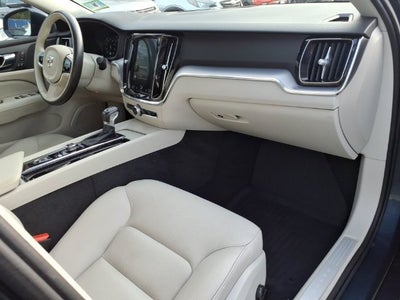 2020 Volvo S60 Momentum