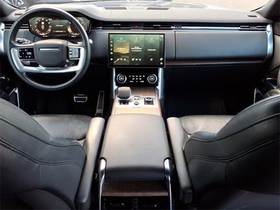 2023 Land Rover Range Rover SE