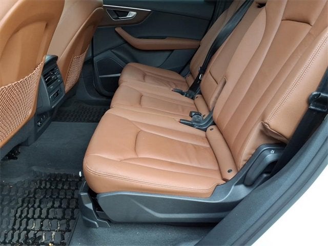 2025 Audi Q7 Premium Plus