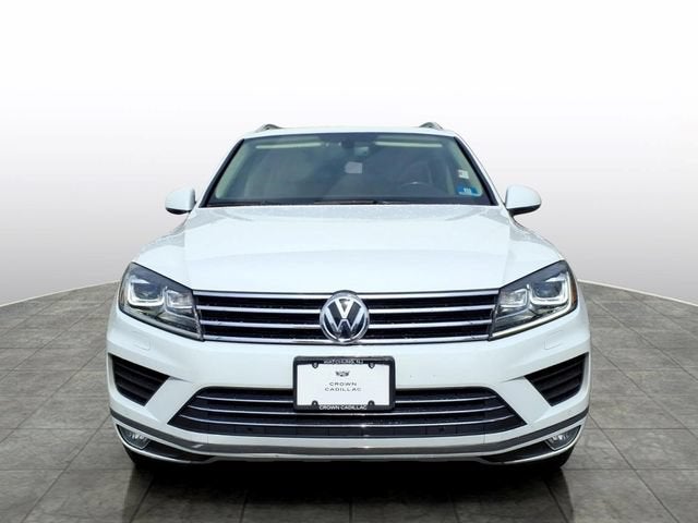 Used 2016 Volkswagen Touareg Lux with VIN WVGEF9BP4GD002237 for sale in Watchung, NJ