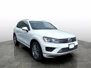 2016 Volkswagen Touareg Lux