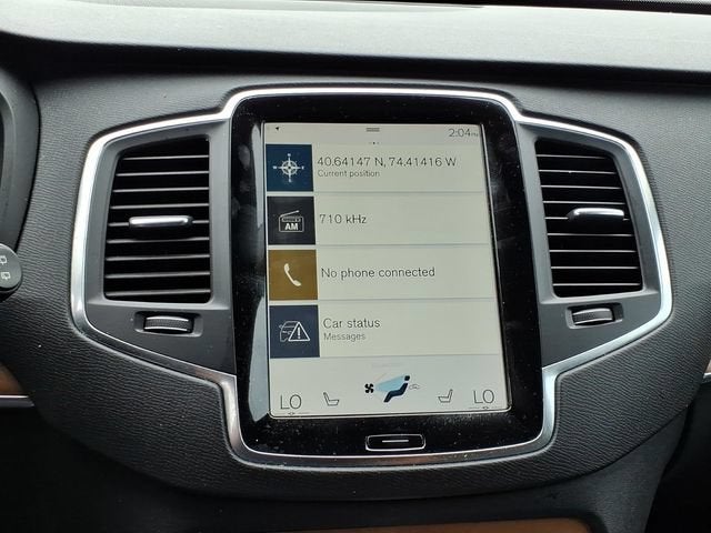2022 Volvo XC90 Momentum