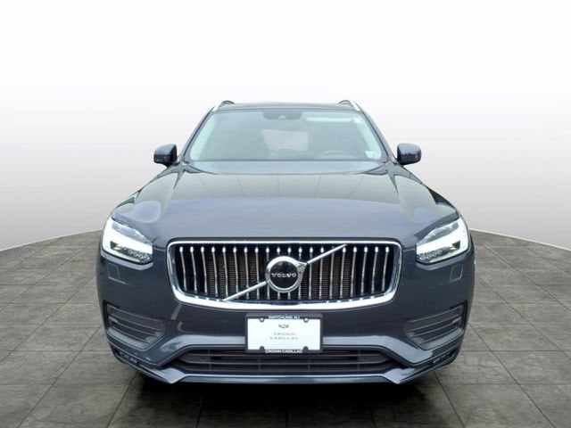 2022 Volvo XC90 Momentum