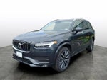 2022 Volvo XC90 Momentum