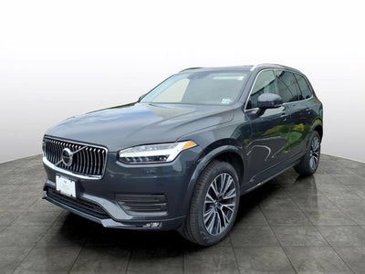 2022 Volvo XC90 Momentum